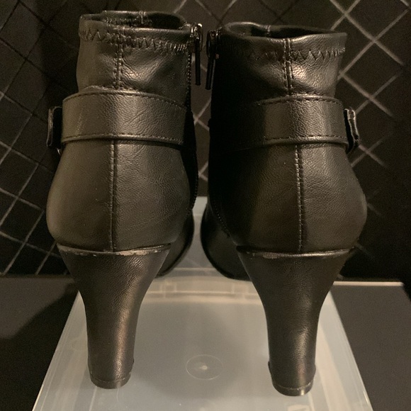 NICKELS Women’s Ankle Bootie Heels - Picture 5 of 16